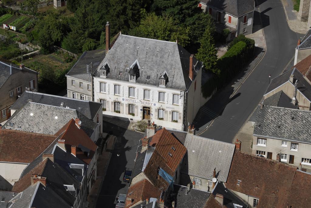 Hotel Du Berry Aigurande Exterior foto